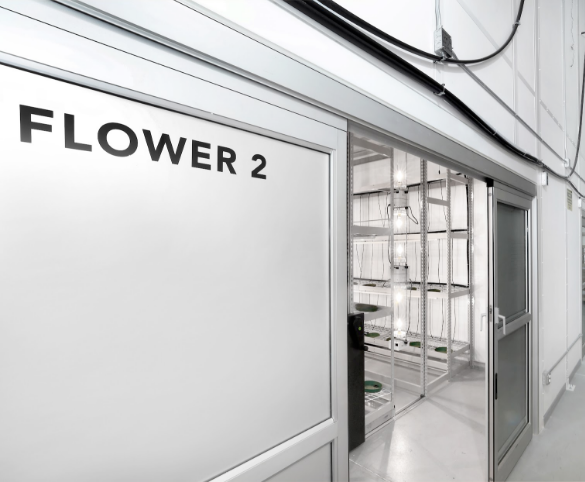 modular cleanroom, controlled environment with sliding doors