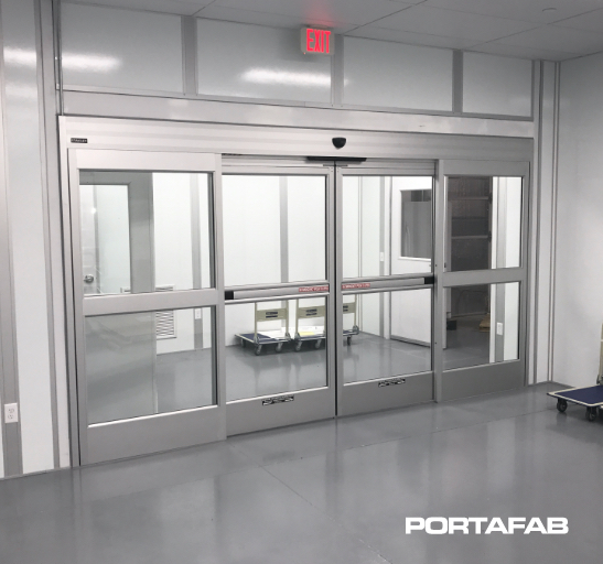 iso 8 cleanroom with motorized sliding doors