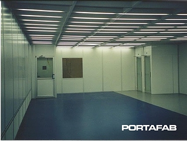 open cleanroom air shower room