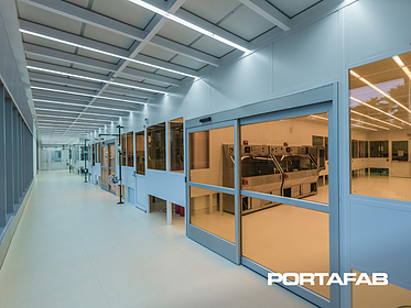 cleanroom wall and panels