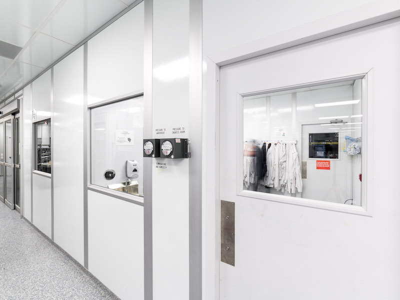 Cleanroom Gowning Rooms & Changing Areas