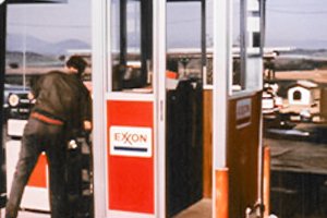 attendant booth for gas station